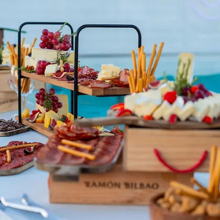 Onmood Cala Ratjada - Brunch & Party Hotel